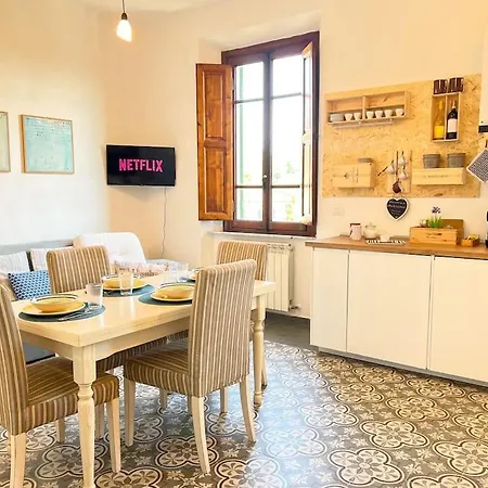 Deluxe Luccafree Parking - 5 Minutes From Center Lucca