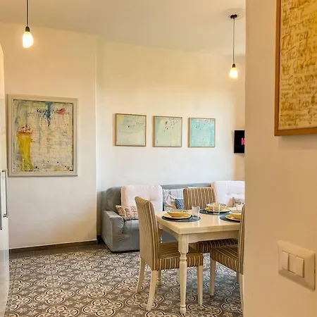 Deluxe Luccafree Parking - 5 Minutes From Center Apartment Lucca